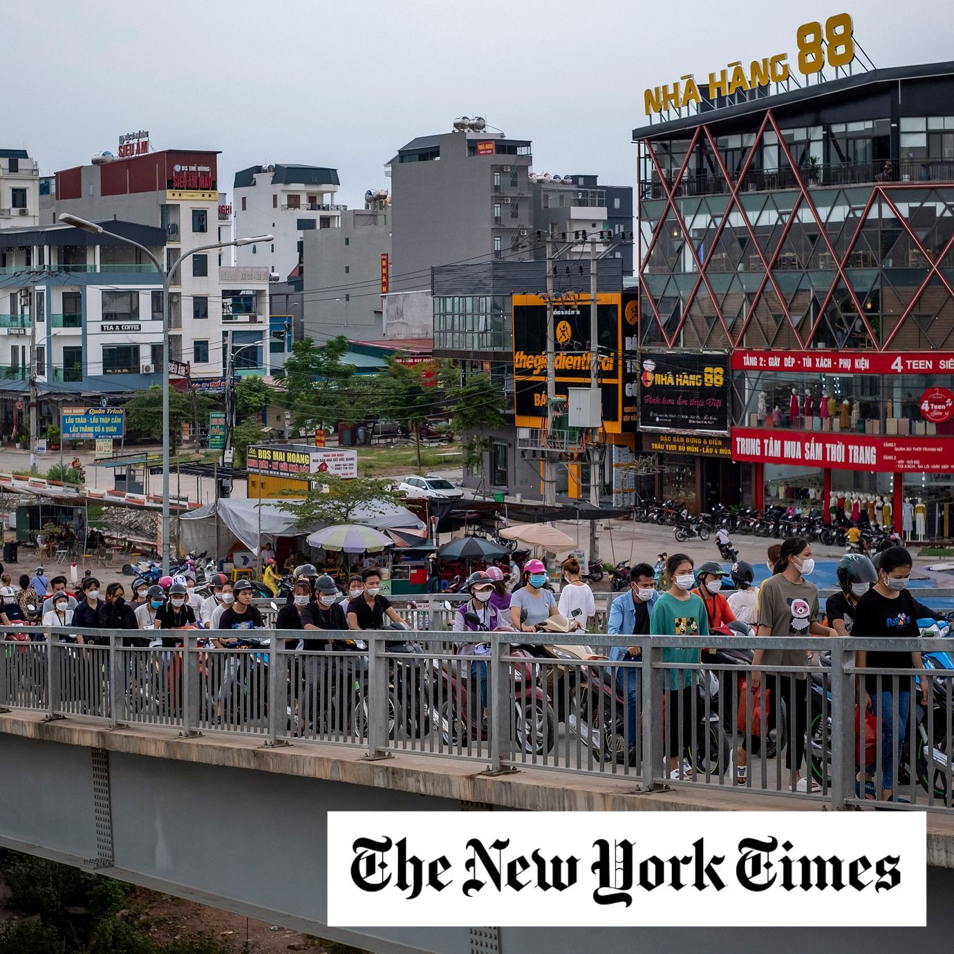 Workers headed to the Van Trung Industrial Park in Bac Giang province, Vietnam, Aug. 20, 2022. Worried about geopolitical tensions and stung by pandemic shutdowns, Google, Apple and others are moving some work to nearby countries.